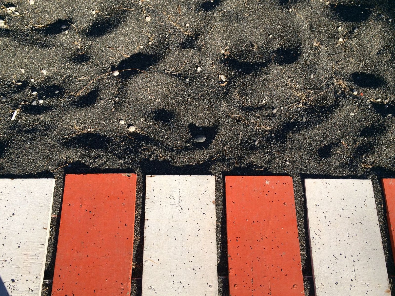 Santorini Beaches Guide 2026: Black Sand, Red Cliffs & Hidden Coves