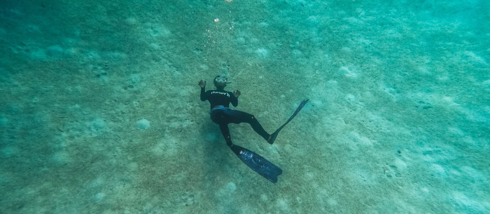 Scuba Diving in Santorini 2026: Volcanic Underwater Landscapes