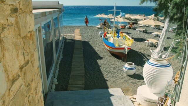 Vlichada Beach, Santorini 2026: Dramatic Cliffs & Calm Waters