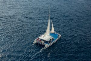 Santorini catamaran cruise on the caldera