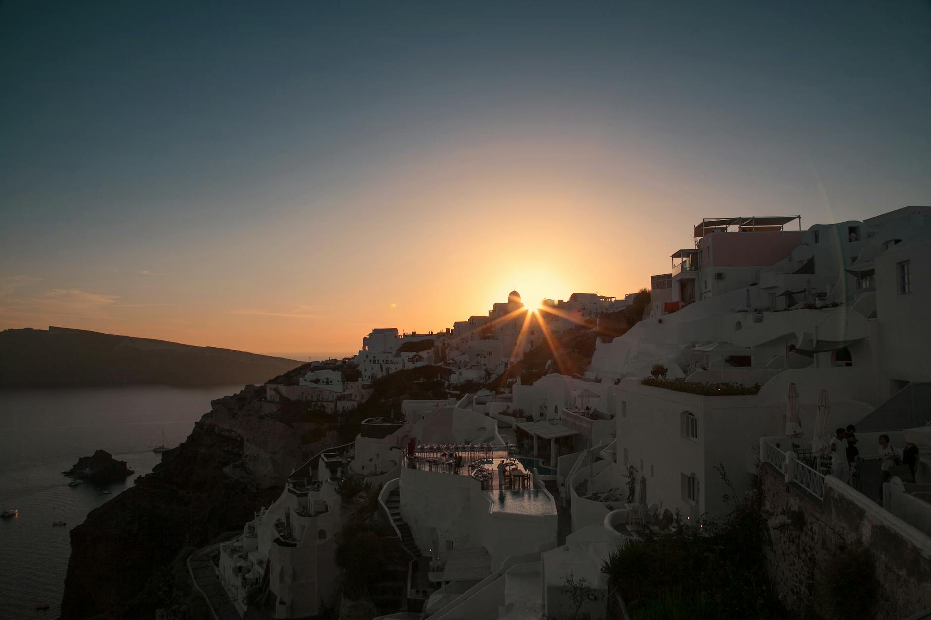 Santorini Oia Sunset Santorini - jimmy teoh / Pexels