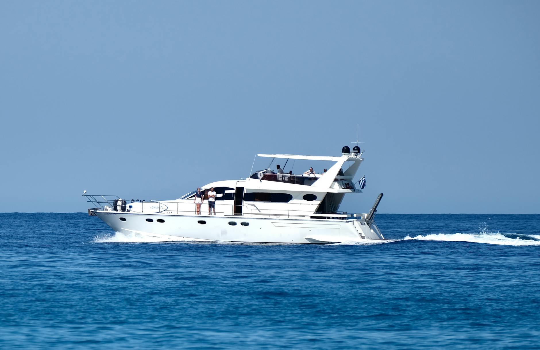 Santorini Private Yacht Santorini - Valter Zhara / Pexels