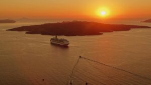 Santorini things to do santorini - photo by Pixabay